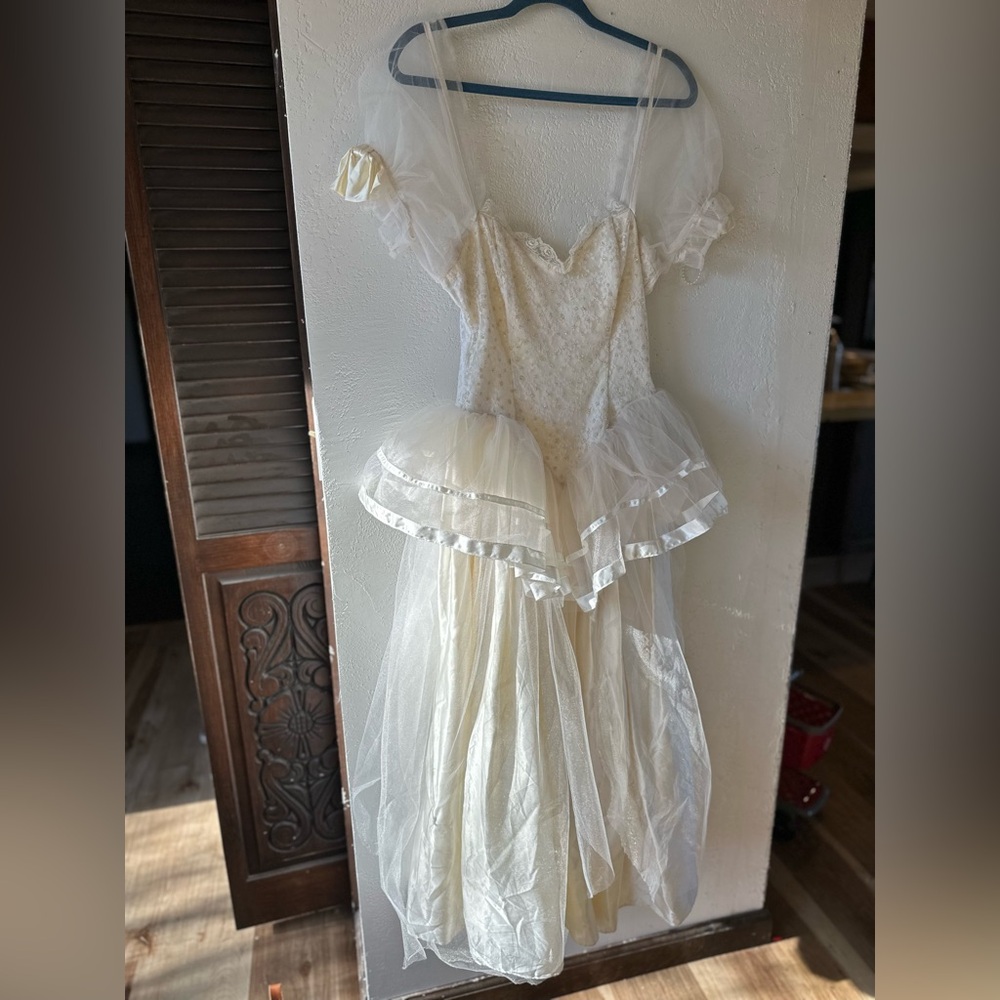 Vintage Gunne Sax Wedding Dress Lace Tulle Puffy Sleeve Sweetheart White